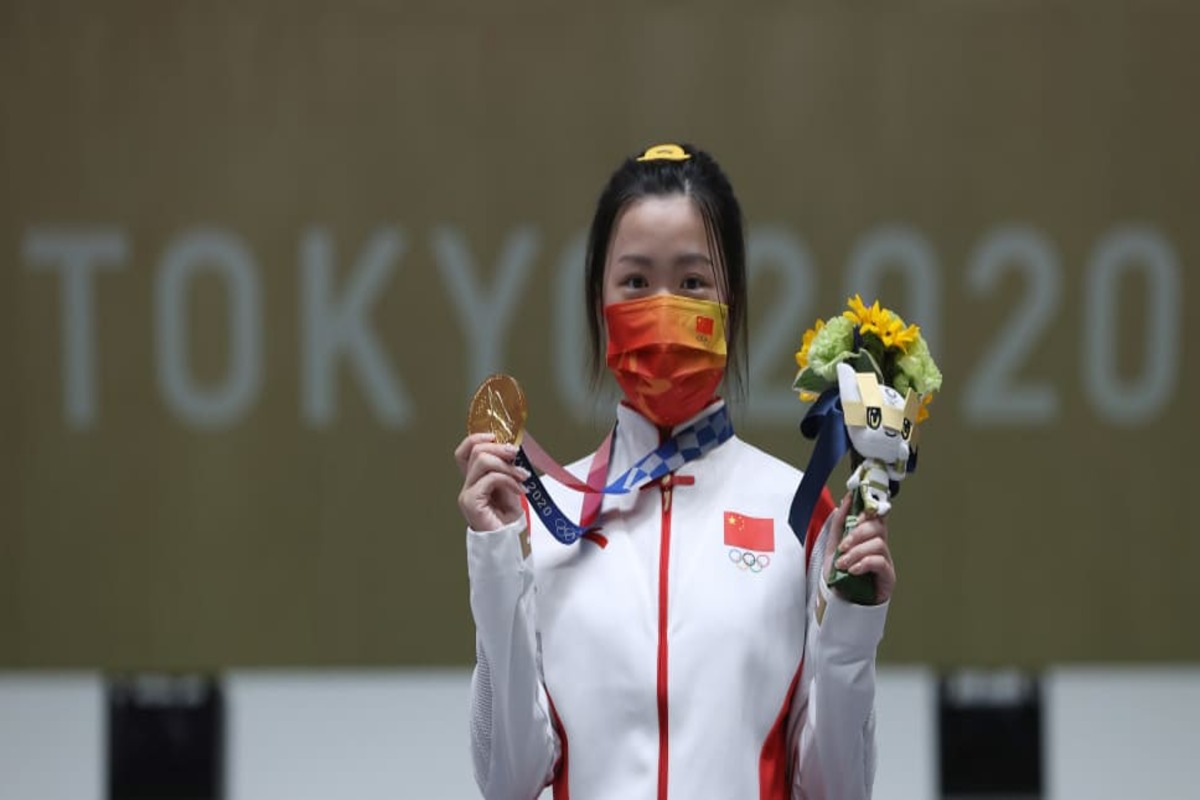 China’s Yang takes first gold : Tokyo Olympics