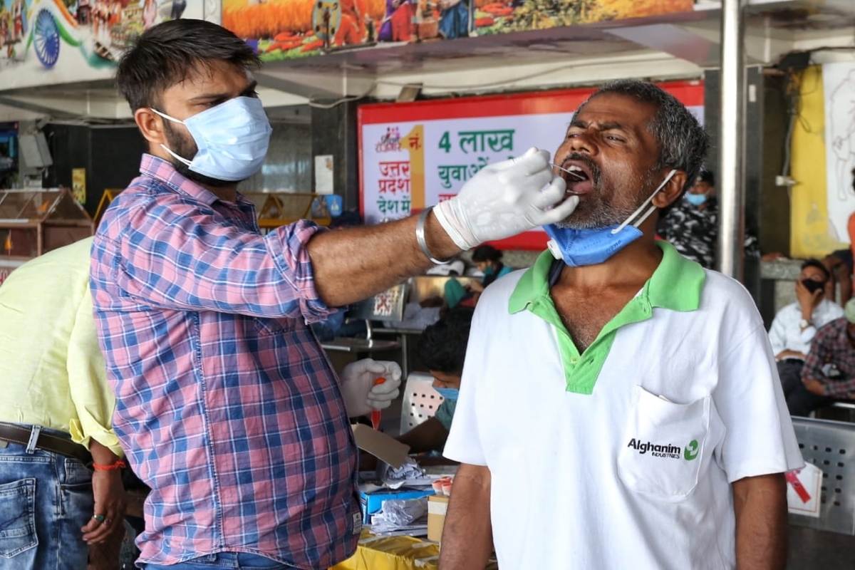 India registers 30,549 fresh Covid cases, 422 new deaths