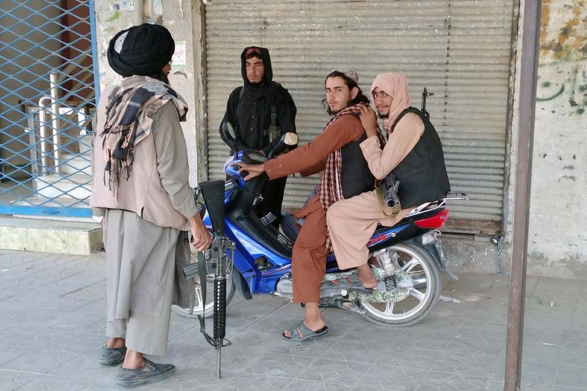 Shops, markets, schools remain closed in Kabul amid chaos