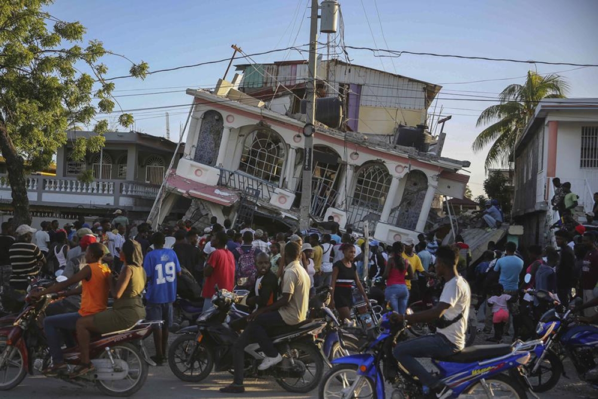 Powerful quake in Haiti kills at least 304; US to send aid