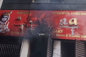 2 dead in Delhi hotel fire