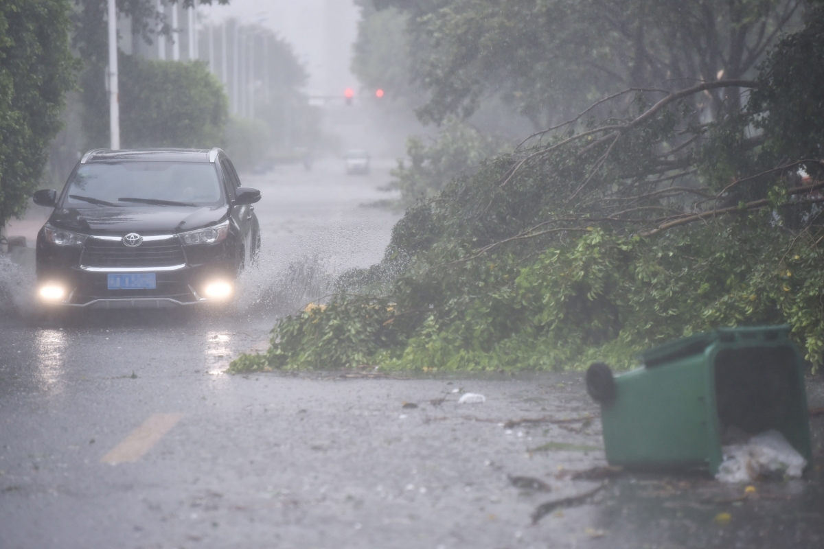 Typhoon Lupit makes 2nd landfall in China