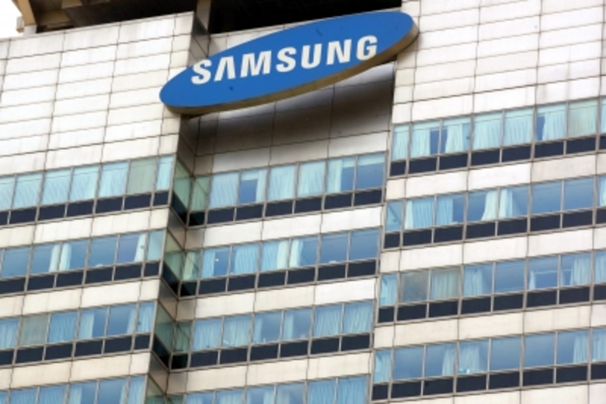 Samsung heir set free on parole after seven months in prison