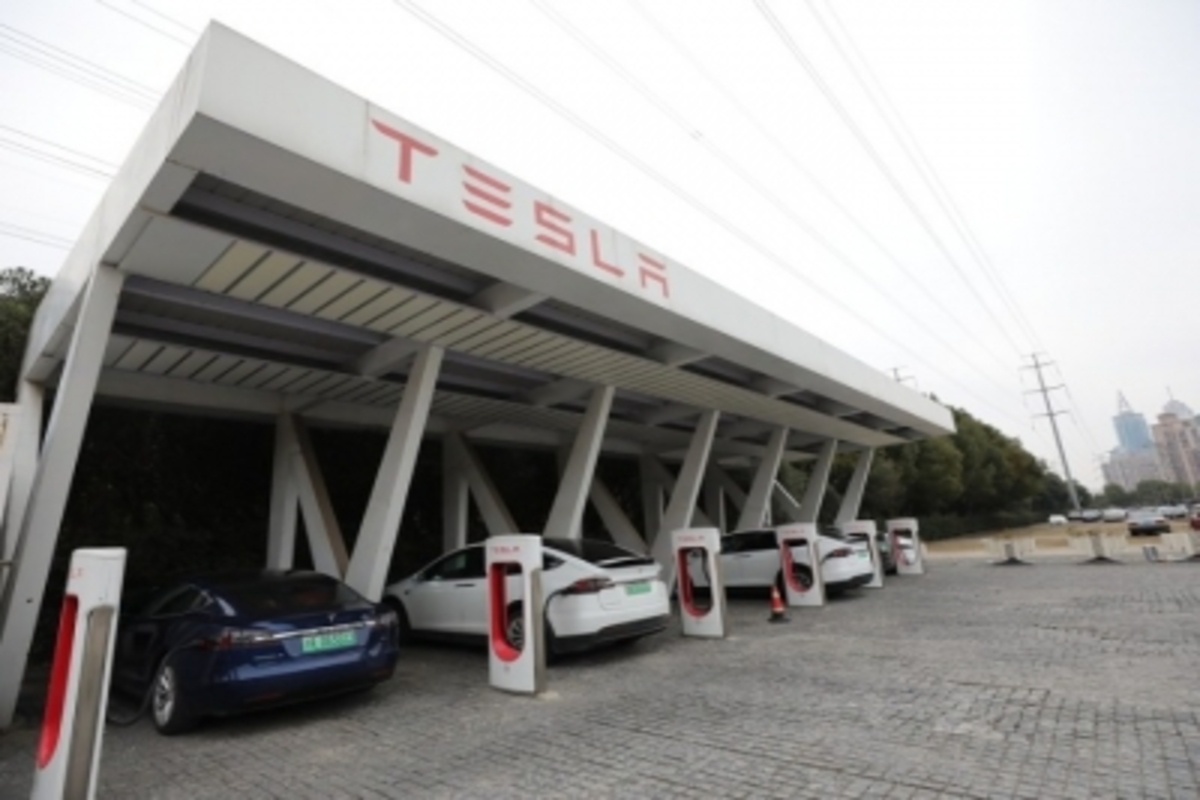 Tesla’s iOS app gets improved visuals, enhanced widgets