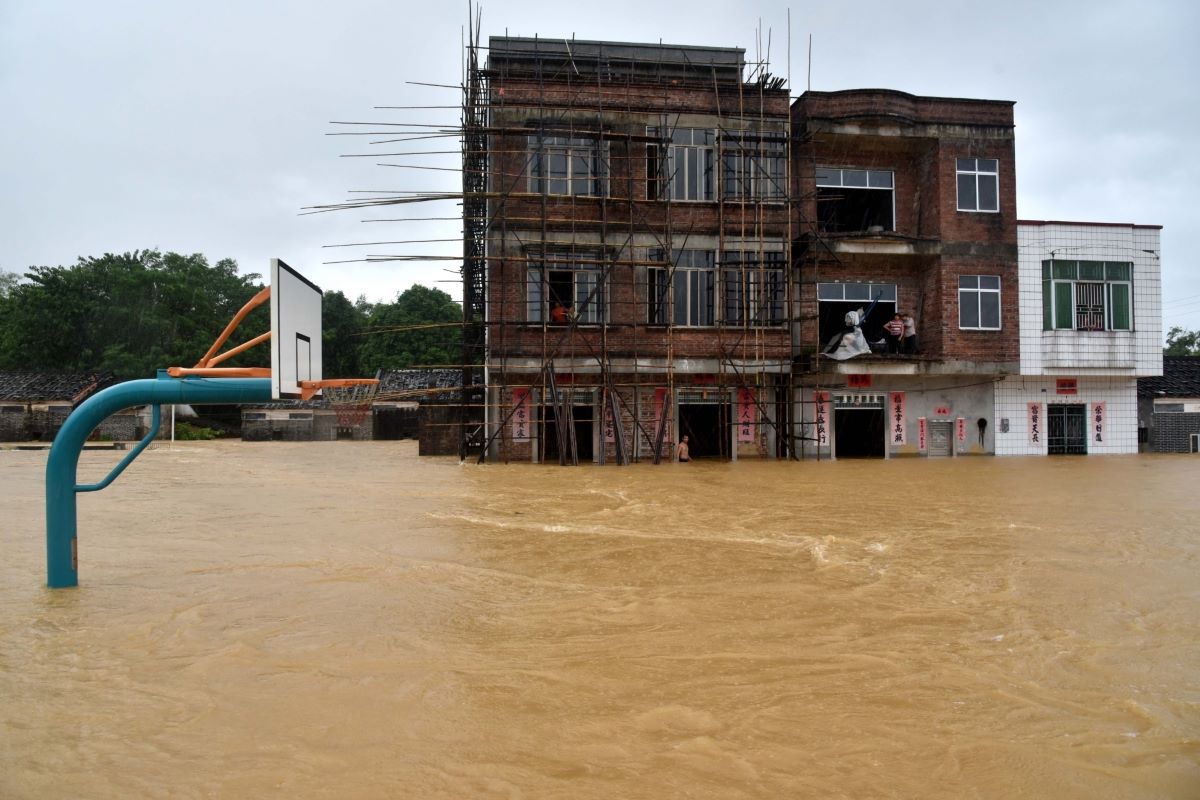 Over 33,000 evacuated as typhoon Lupit makes landfall in China