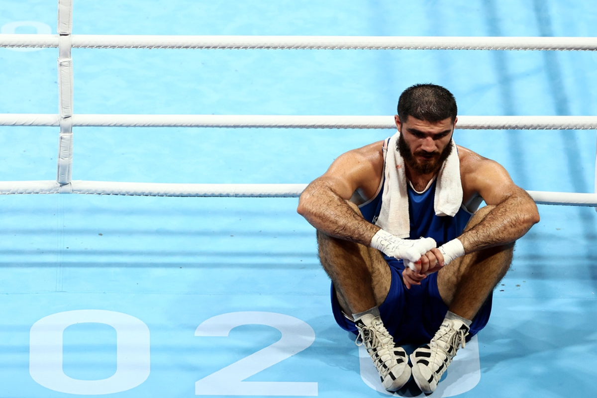 Olympics’ Zidane moment: French boxer disqualified for headbutt