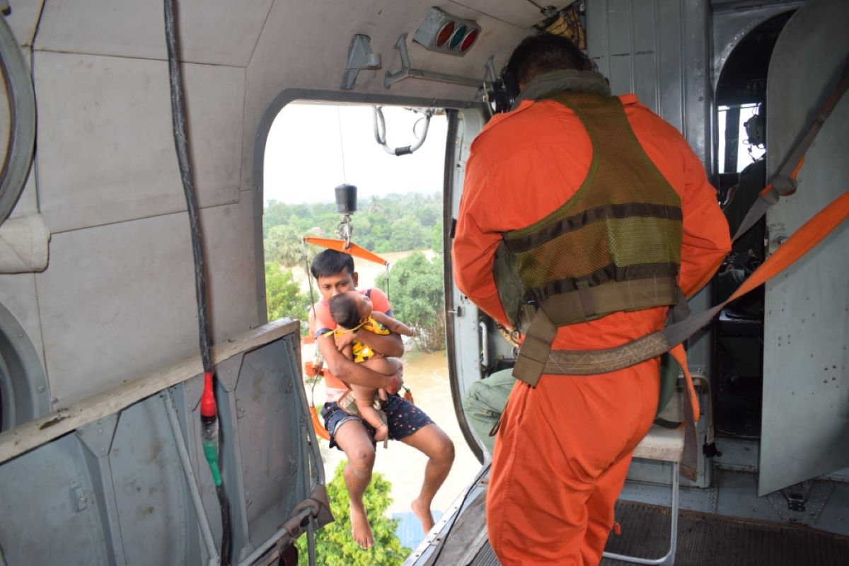 Dams swamp villages, IAF joins rescue work