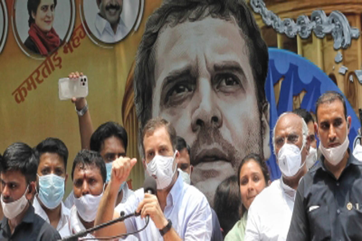 Rahul Gandhi joins IYC’s ‘Sansad Gherao’ stir