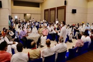 ‘Breakfast with Rahul’; Oppn. parties meet to plan BJP ouster
