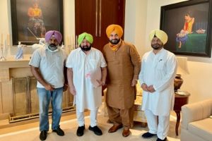 Captain meets Sidhu, sets up panel for coordination ahead of polls