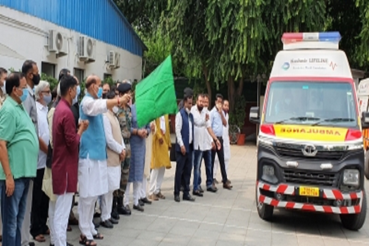 Rajnath Singh flags off 5 ambulances donated to Army