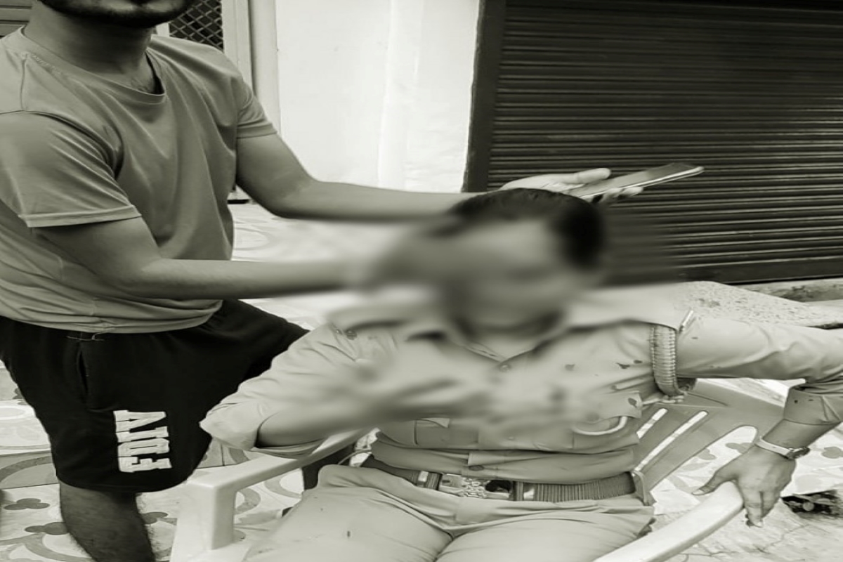 Woman constable attacked for objecting to lewd remarks