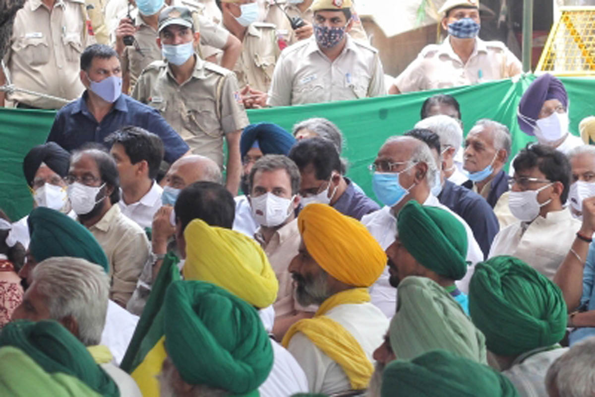 Opposition joins farmers’ protest, AAP skips