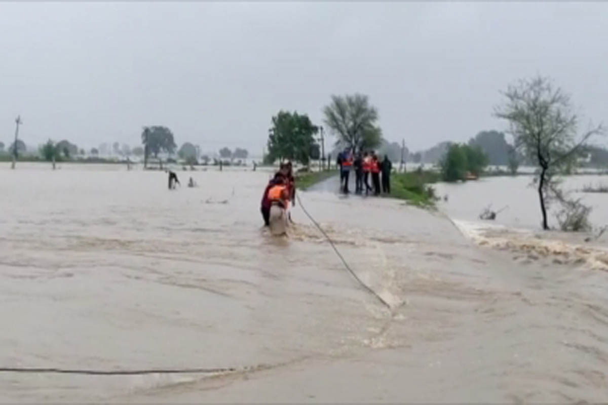 5 including bride washed away in flooded streams in Telangana
