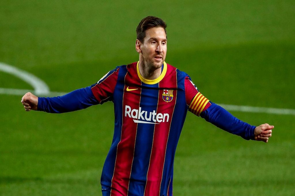 Lionel Messi breaks down in tears in Barcelona FC farewell