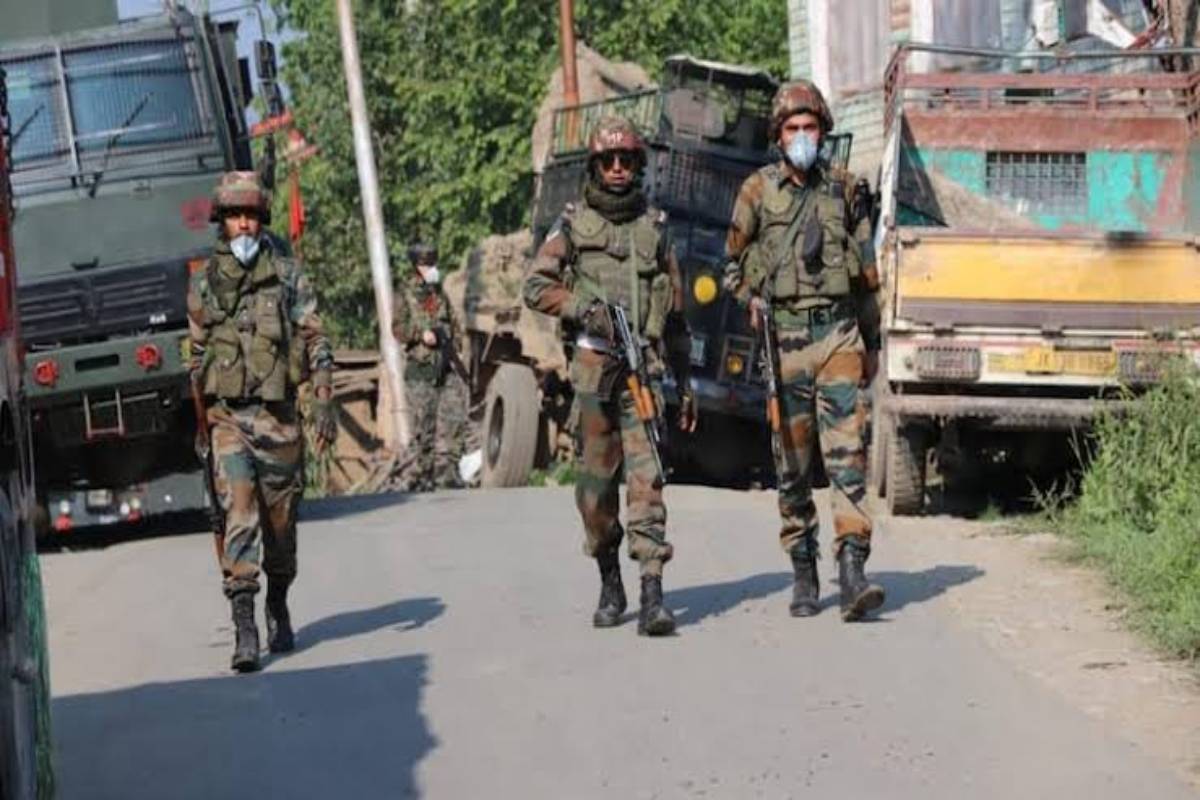 CRPF trooper wounded in Kashmir militant attack