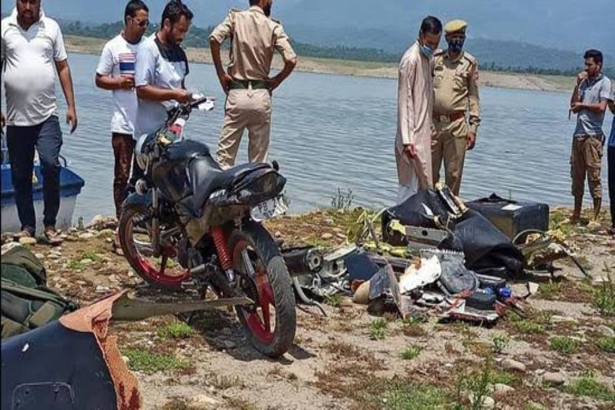 Massive search operation continues for missing pilots