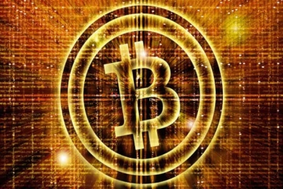 Global crypto market hits $2 trillion, Bitcoin surges again