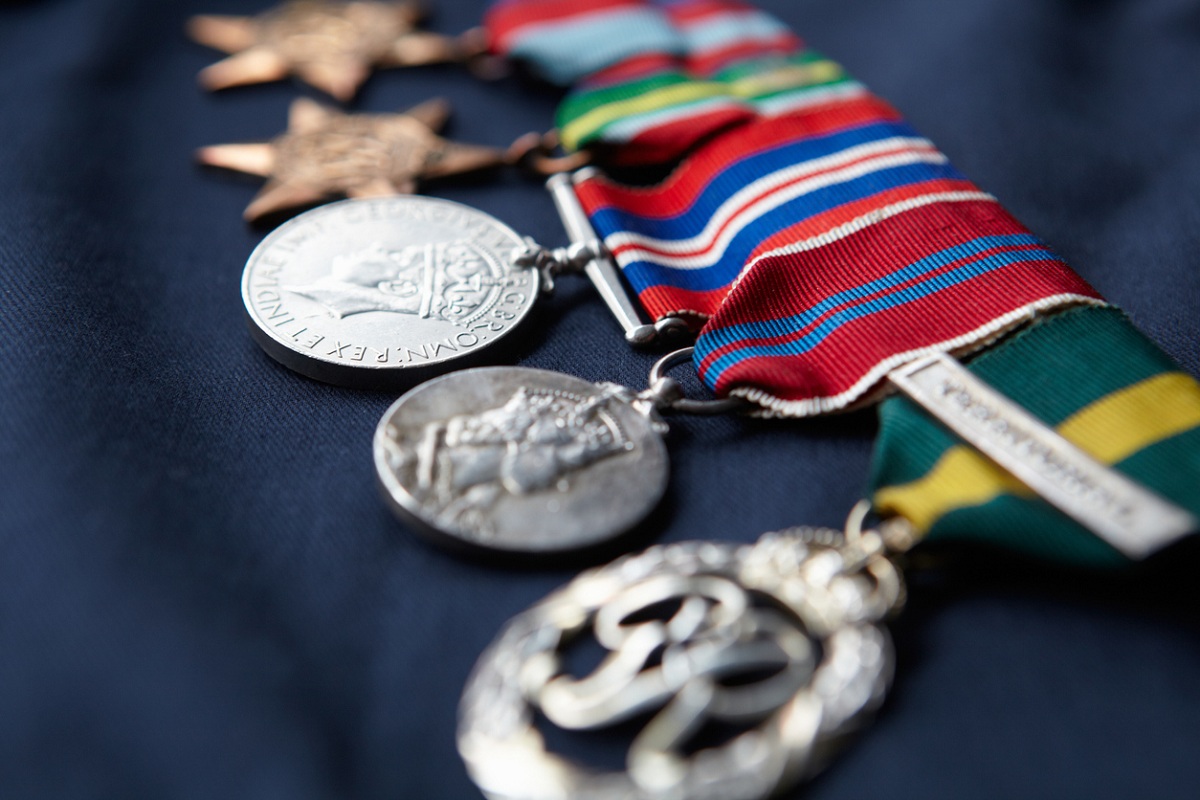 policemen, medals, gallantry