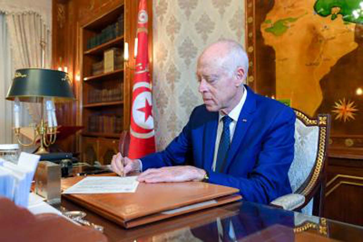 Tunisian President sacks 2 Ministers