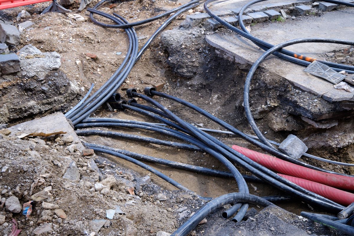 World Bank aid for underground cables