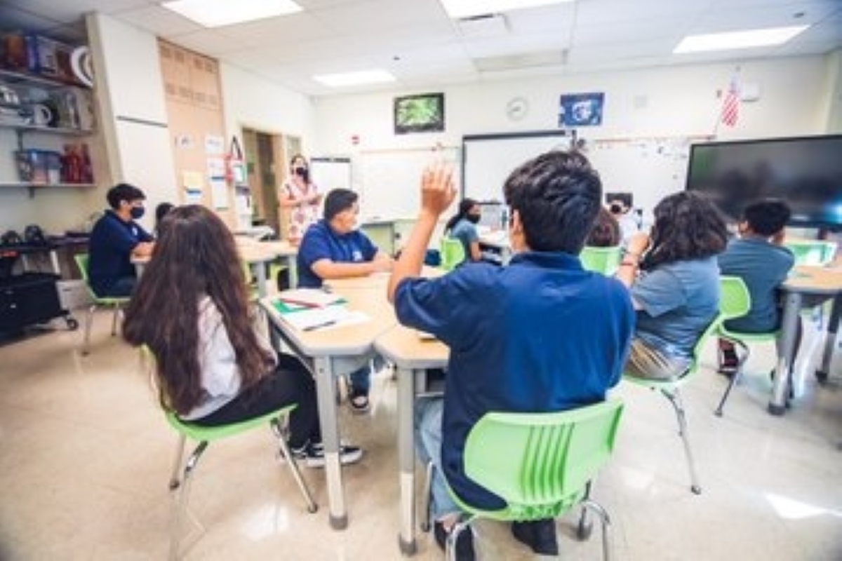 Chicago Public Schools report 160 Covid cases