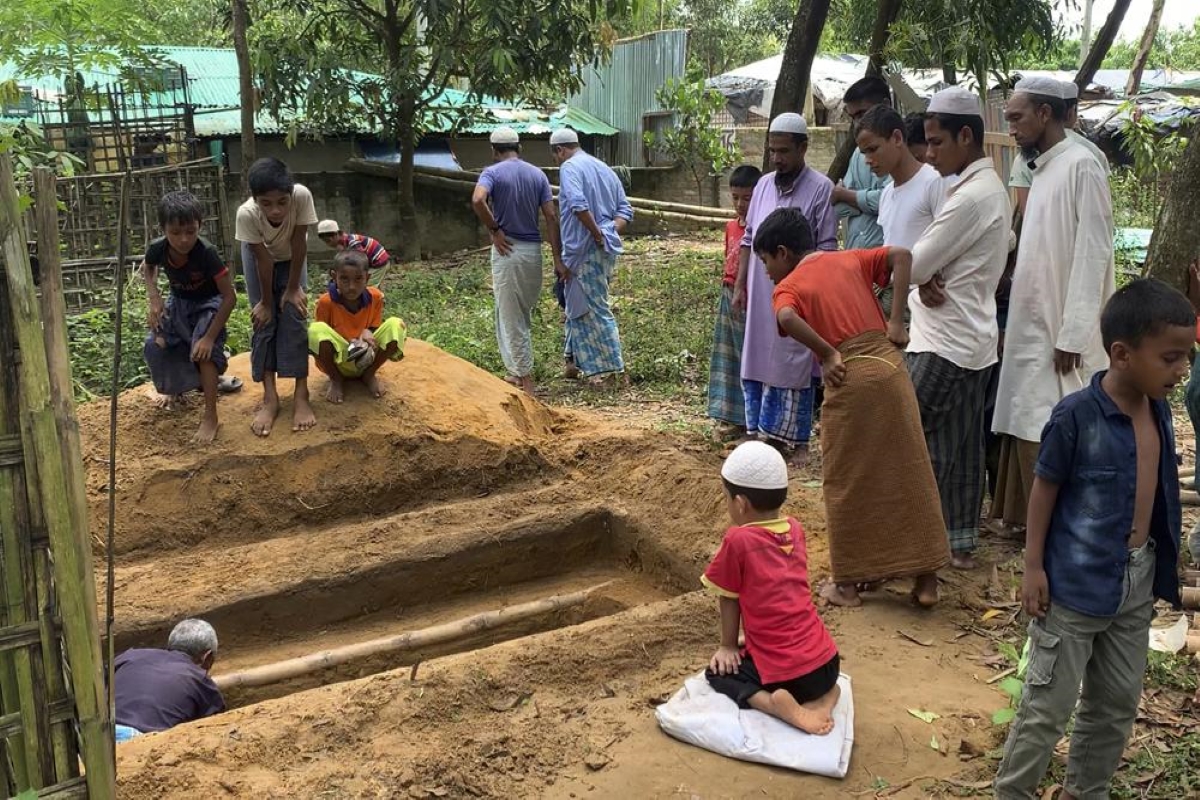 Rohingya refugee leader shot dead in Bangladesh camp