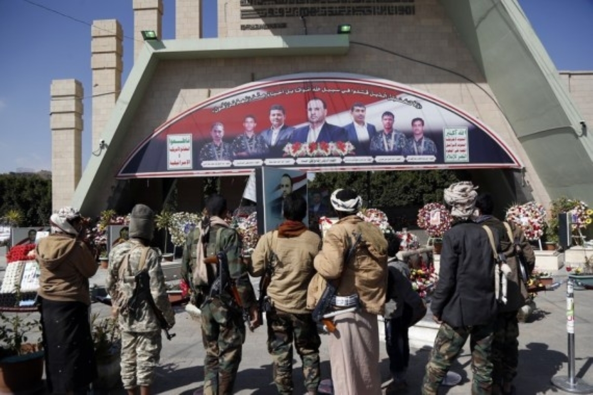 Houthis publicly execute 9 people for ‘spying’