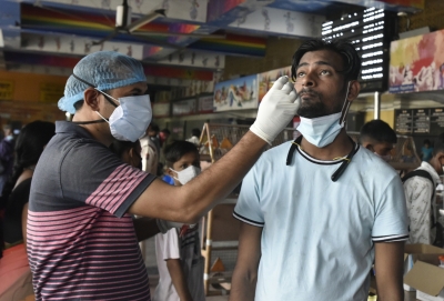 India logs 42,766 new Covid cases; Kerala continues upward trend