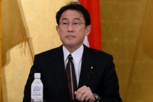 Japan’s ex-top diplomat Kishida to become new PM