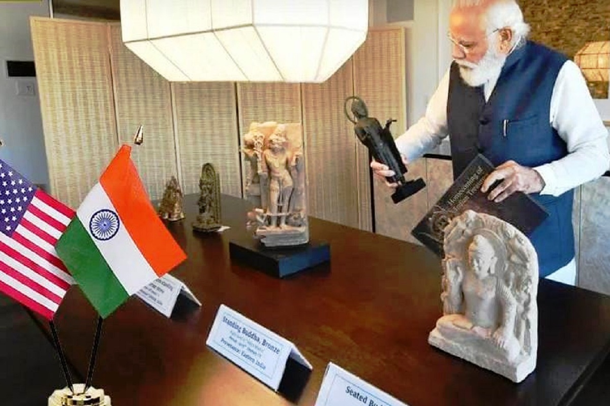 Modi returns to India with 157 artifacts and antiquities handed over to him by the US