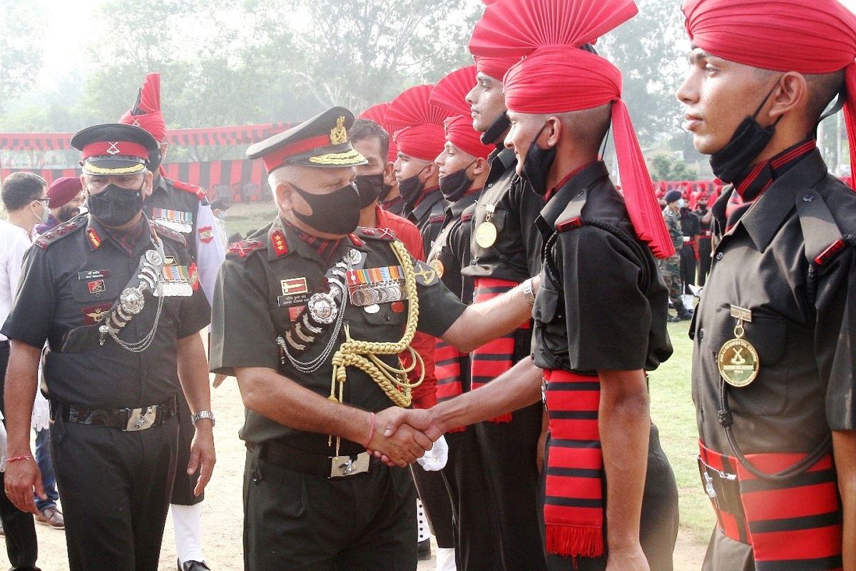 460 soldiers complete training at JAK LI centre