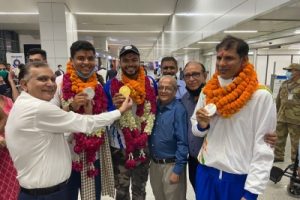 Golden boy Sumit Antil, silver medallist Jhajharia given warm welcome
