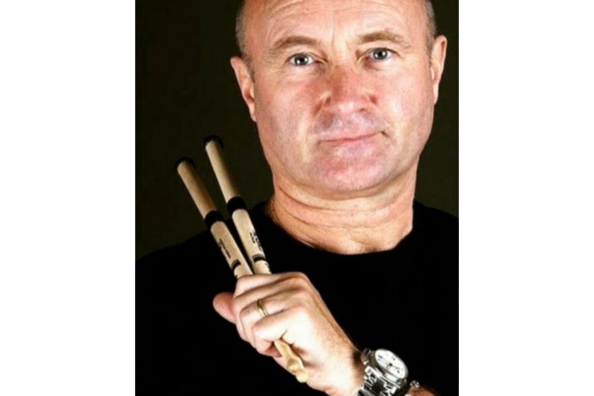 Phil Collins touring after 14 years, can barely hold a drumstick