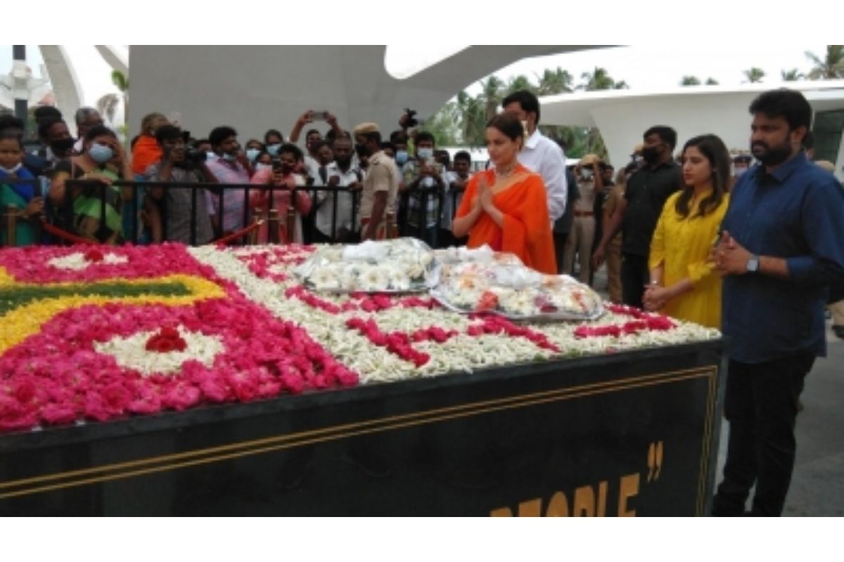 Ahead of ‘Thalaivii’ release, Kangana visits Jayalalithaa’s memorial