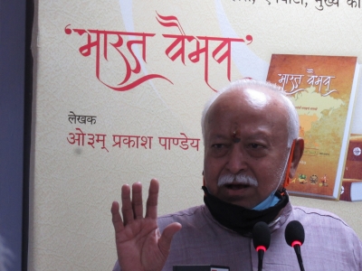 Congress asks RSS chief Mohan Bhagwat to fulfill promise, go to border and fight