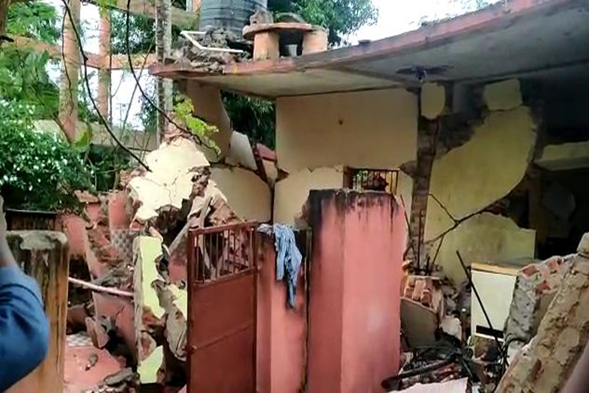 Explosion blows off roof of Odisha police station building
