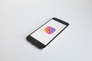 Instagram head condemns Russian decision to block social network
