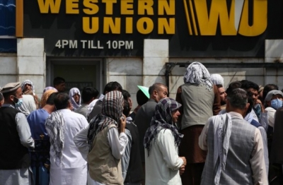 Main money exchange market reopens in Kabul