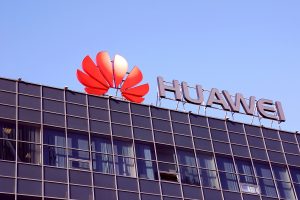 Income tax raids Huawei, found suppression of income to the tune of Rs 400 crore