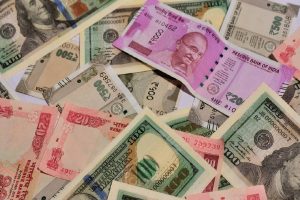 Rupee falls for 5th straight session, settles 9 paise down at 74.23/$