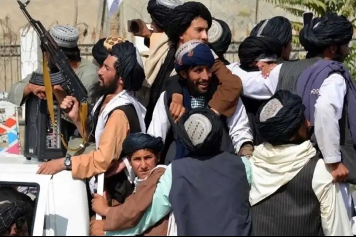 After Taliban takeover, fanatics threaten progressive Kashmiri women