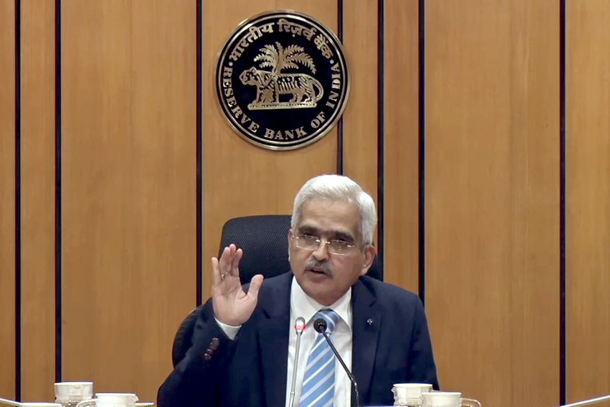 Growth impulses strengthening, inflation trajectory favourable: RBI Governor