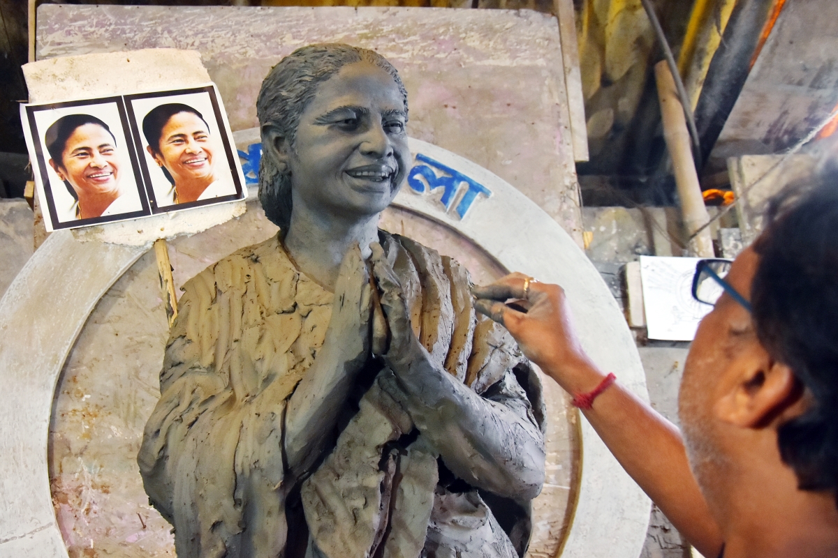 CM Mamata Banerjee’s idol installed at pandal