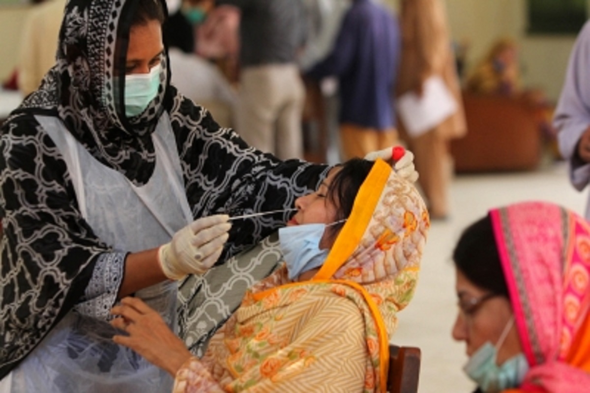 Pakistan reports 1,021 new Covid cases, 21 more deaths