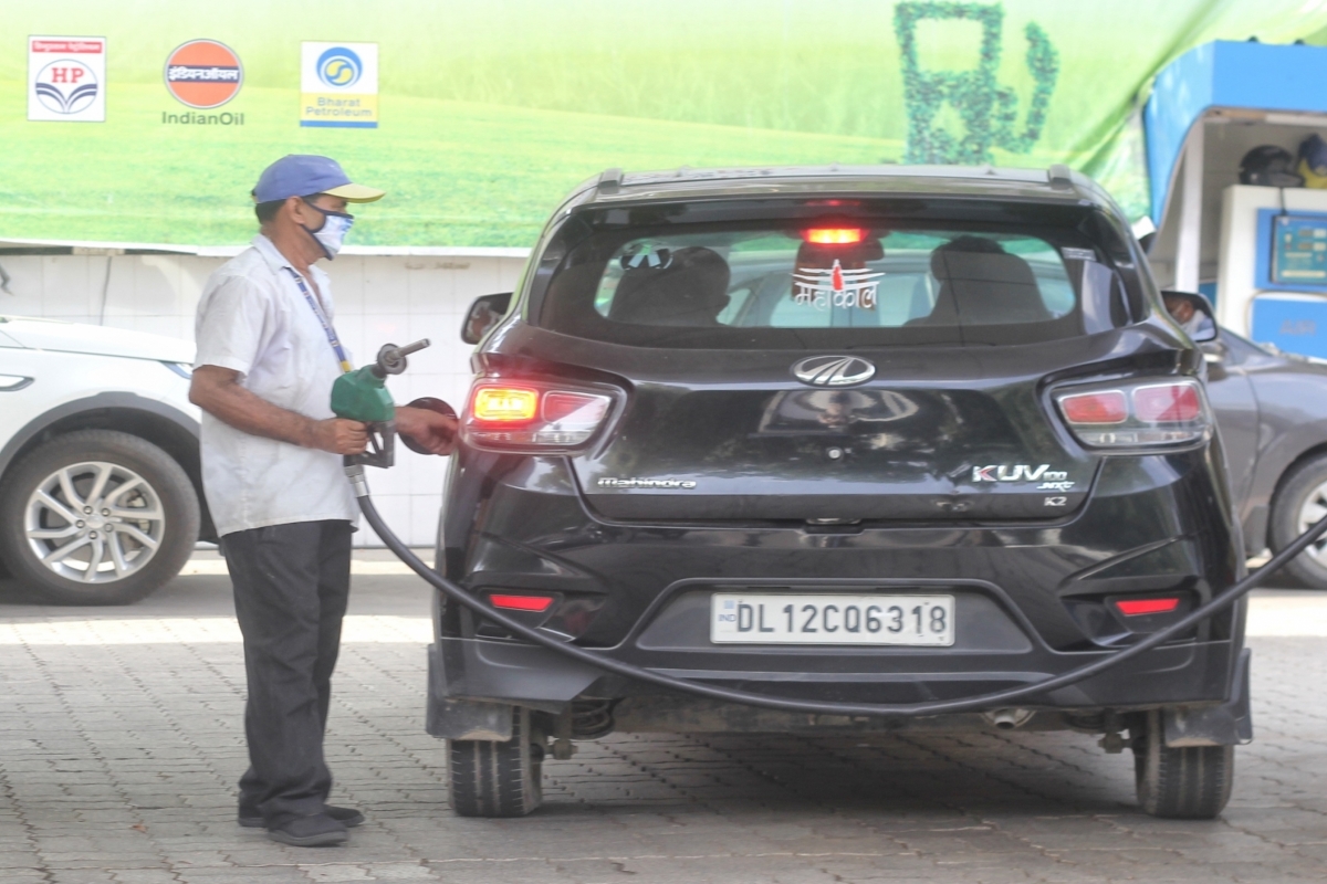 Fuel prices rise after two-day pause
