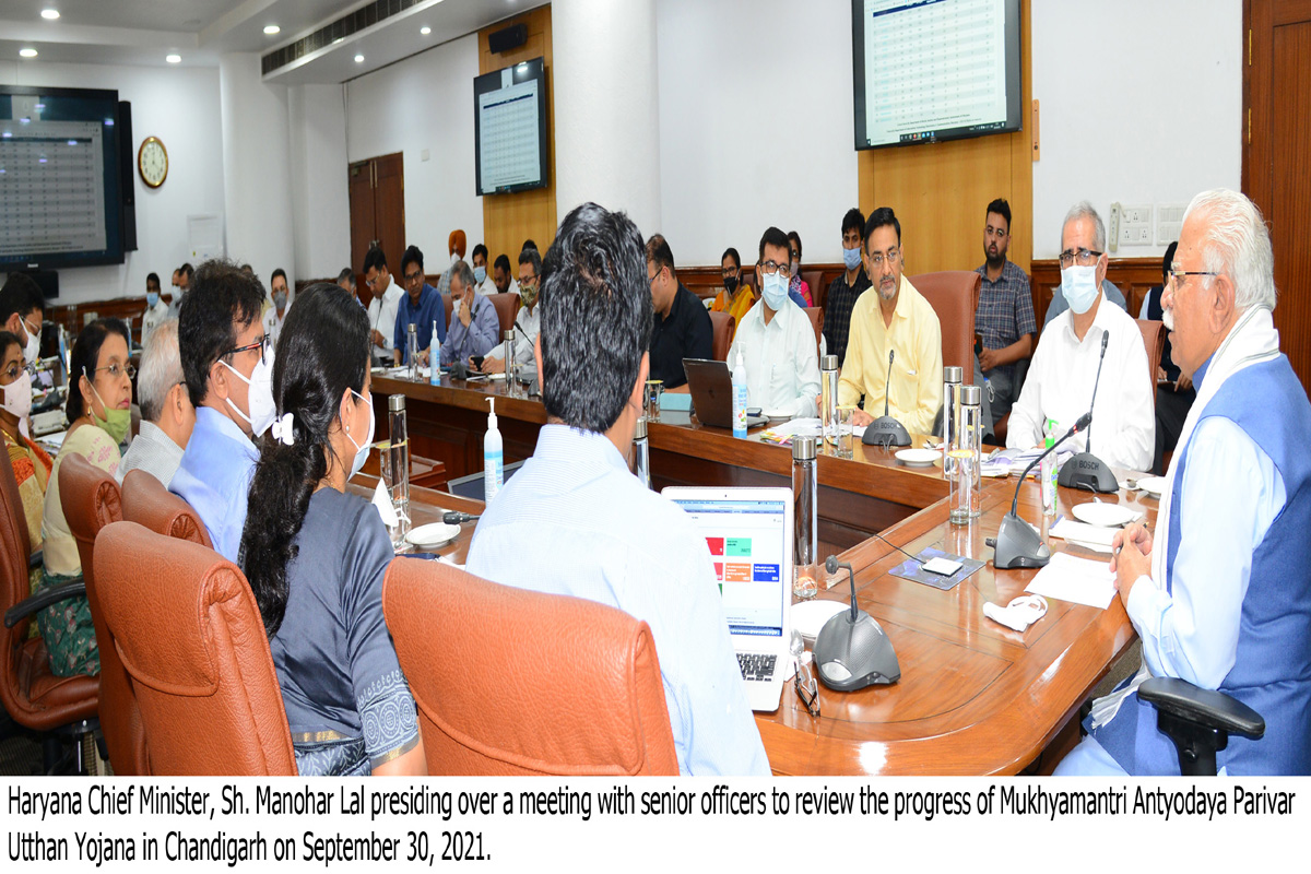 Enhance income of poor families to Rs 1 lakh per annum: Khattar