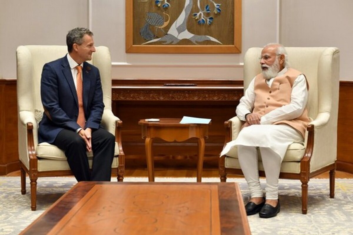 PM Modi meets CEO of QS Quacquarelli Symonds