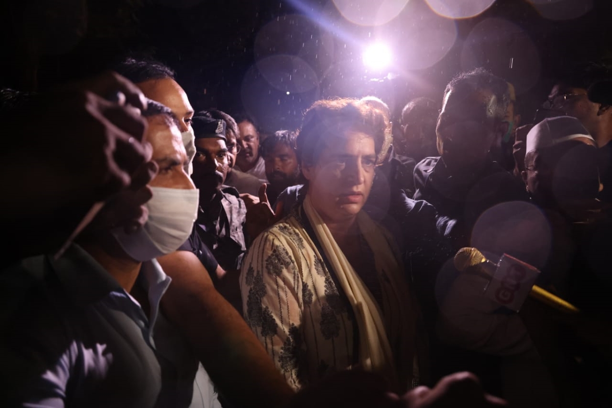 Priyanka Gandhi arrested in UP, Opp leaders cry ‘house arrest’