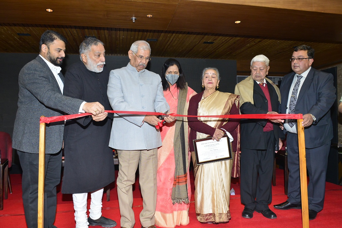 Environ, tourism, development complement each other: HP Guv